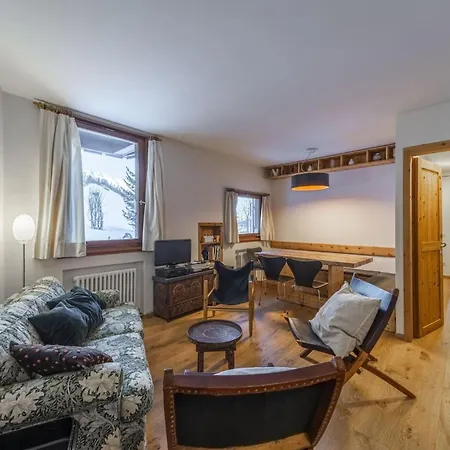 Chesa Piz Padella 1st Floor - Celerina Appartement